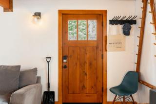Indigo Owl by AvantStay Cabin w Firepit Minutes to Lake Slopes - Homewood - 5