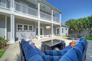 16 Palms by AvantStay Luxury Getaway Backyard Oasis Pool Playscape Access - Port Aransas - 8