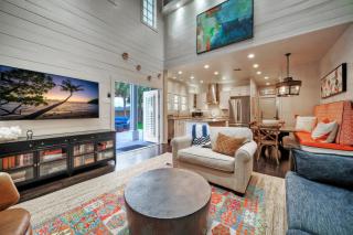 16 Palms by AvantStay Luxury Getaway Backyard Oasis Pool Playscape Access - Port Aransas - 5