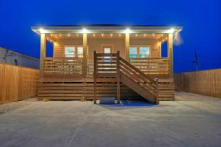 Whatabeach by AvantStay Private Pool Cabana Bar - Port Aransas - 5