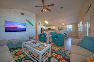 Boards N Bikinis by AvantStay Private Pool - Port Aransas - 6