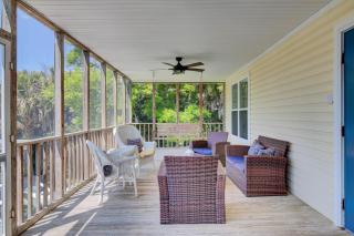 Ion by AvantStay Walk to Beach Dining Shopping Central Location Deck - Sullivans Island - 9