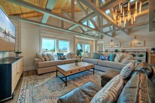 Third Sandbar by AvantStay Guest House Pool - Port Aransas - 2