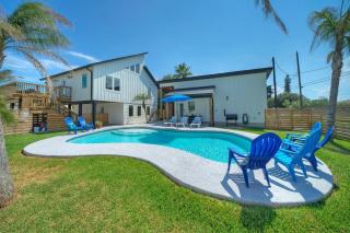 Third Sandbar by AvantStay Guest House Pool - Port Aransas - 0