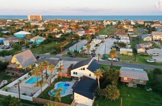 Third Sandbar by AvantStay Guest House Pool - Port Aransas - 7