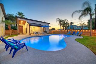Third Sandbar by AvantStay Guest House Pool - Port Aransas - 6