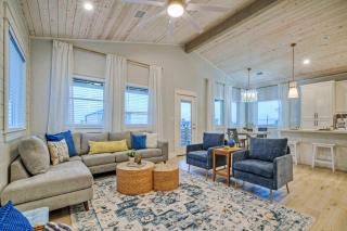 Swinging Easy by Avantstay Private Pool Firepit Balcony - Port Aransas - 6