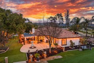 Breathtaking Meadows by AvantStay Temecula Group Retreat Pool Pickleball Firepit Hot Tub - Temecula - 8