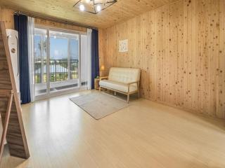 Jeju Timberhouse Pension - 8
