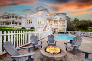 Cobalt Coast by AvantStay 7BDR Steps from Beach - Hilton Head Island - 0