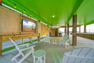 Priv Pool Covered Patio Lounge w Bar Sunset Views Green Gecko by AvantStay - Port Aransas - 9