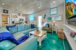 Stella Maris by AvantStay Rooftop View Pool - Port Aransas - 2
