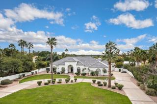 Sunridge by AvantStay Glorious Scottsdale Estate w Pool Hot Tub Ping Pong Pool Table - Scottsdale - 9