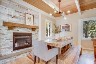 Homewood by AvantStay AMAZING FAMILY Cabin w Hot Tub Sauna - Tahoma Meadows - 6