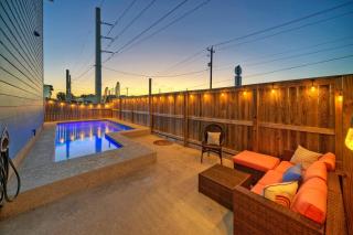 Private PoolPatio Arcade Game Walk to the Beach Ocean Devotion by AvantStay - Port Aransas - 8