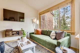 Sierra by AvantStay Ski In Ski Out Near Truckee w Access to Northstar Resort Community - Kingswood Estates - 4