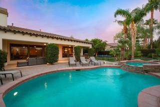 Palisades by AvantStay Gorgeous Backyard w Pool Spa Games - Indio - 9