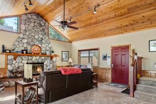 Sutter Ln by AvantStay Beautifully Remodeled Kitchen4Cabin-Chic Bedrooms - 4