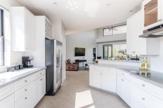 Ivory II By AvantStay Gorgeous Spacious Home w Views Close To Old Town - Scottsdale - 8