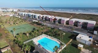 Beachfront Condo Prvt Balcony w View Pool Access Beach Happy by AvantStay - Port Aransas - 5