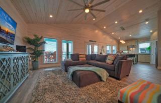 Bourbon Breeze AvantStay Private Lagoon Pool - Port Aransas - 5
