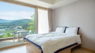 Gapyeong Yeonkkocchosu Pet Pension - Gapyeong - 5