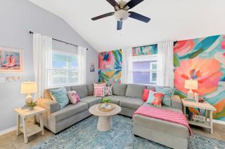 Totally Beachin by AvantStay Private Heated Pool Hot Tub Fire Pit - Port Aransas - 3