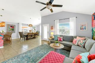 Totally Beachin by AvantStay Private Heated Pool Hot Tub Fire Pit - Port Aransas - 2