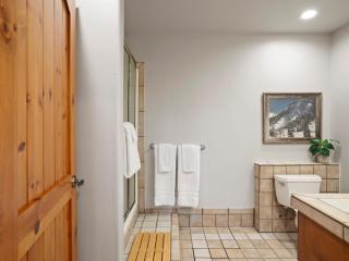7 BR Mtn Retreat, Free Door-to-Door DV Shuttle - Park City - 4