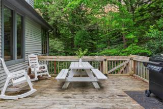 Harmony Ridge by AvantStay Fireplace Large Deck Forest Views - Lake Harmony - 7