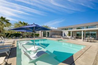 Sleeps 28 Bocce Ball Pool EV Charger Near Coachella Polo Villas Paradise - La Quinta - 0