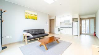 Jeju ChunJaNe Pension - 4