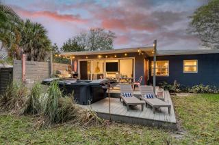 Charlie’s Place by AvantStay Hot Tub Deck Yard - Fort Lauderdale - 0