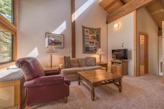 Hawks Eye by AvantStay Cozy Condo w Views Access to Northstar Resort Community - Ponderosa Fairway Estates - 3