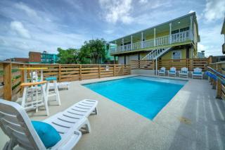 Sun Beach by AvantStay Private Pool Near Beach - Port Aransas - 9