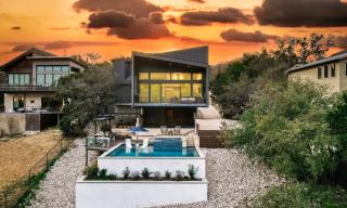 Barton by AvantStay Lake Views w Hot Tub Pool Ping Pong - Austin - 0