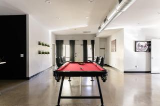 Luna Stellar by AvantStay Modern Artists Loft Buyout w 10 BRs Patio Billiards - Scottsdale - 6