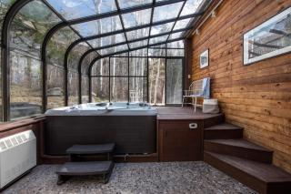 Condor by AvantStay Gorgeous Mountain Home w Hot Tub Sauna - 0