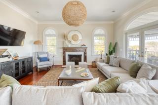 Haven by AvantStay Luxury Beachfront Home w Pool Gorgeous Patios - Sullivans Island - 2