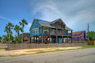 Blue Crush by AvantStay Balcony Sunset Views - Port Aransas - 0