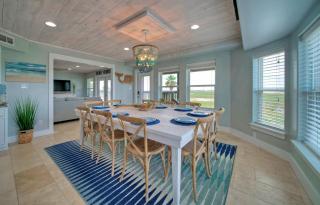 Blue Crush by AvantStay Balcony Sunset Views - Port Aransas - 2
