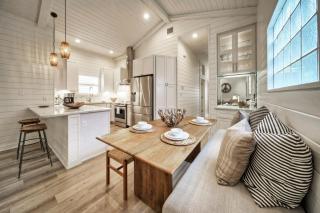 Pool Playground Patio Living Family-Friendly Clamshell Cottage by AvantStay - Port Aransas - 8