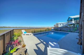 Pelicans Porch by AvantStay Private Pool Views - Port Aransas - 0