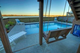 Pelicans Porch by AvantStay Private Pool Views - Port Aransas - 9