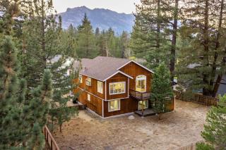 Blitzen by AvantStay Pet-Friendly Tahoe Retreat Near Heavenly Ski Resort - 0