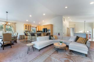 Blitzen by AvantStay Pet-Friendly Tahoe Retreat Near Heavenly Ski Resort - 4