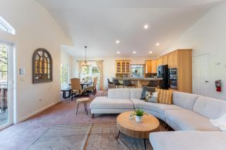 Blitzen by AvantStay Pet-Friendly Tahoe Retreat Near Heavenly Ski Resort - South Lake Tahoe - 3