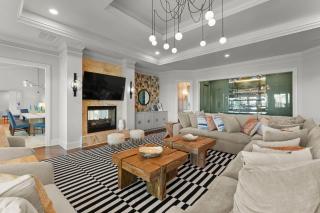 Modern Masterpiece by AvantStay Waterfront Private Dock - Denver - 6