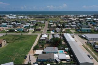 Aloha Ohana by AvantStay Private Pool Near Beach - Port Aransas - 2