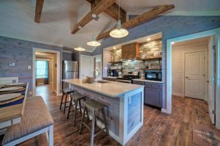 Aloha Ohana by AvantStay Private Pool Near Beach - Port Aransas - 1